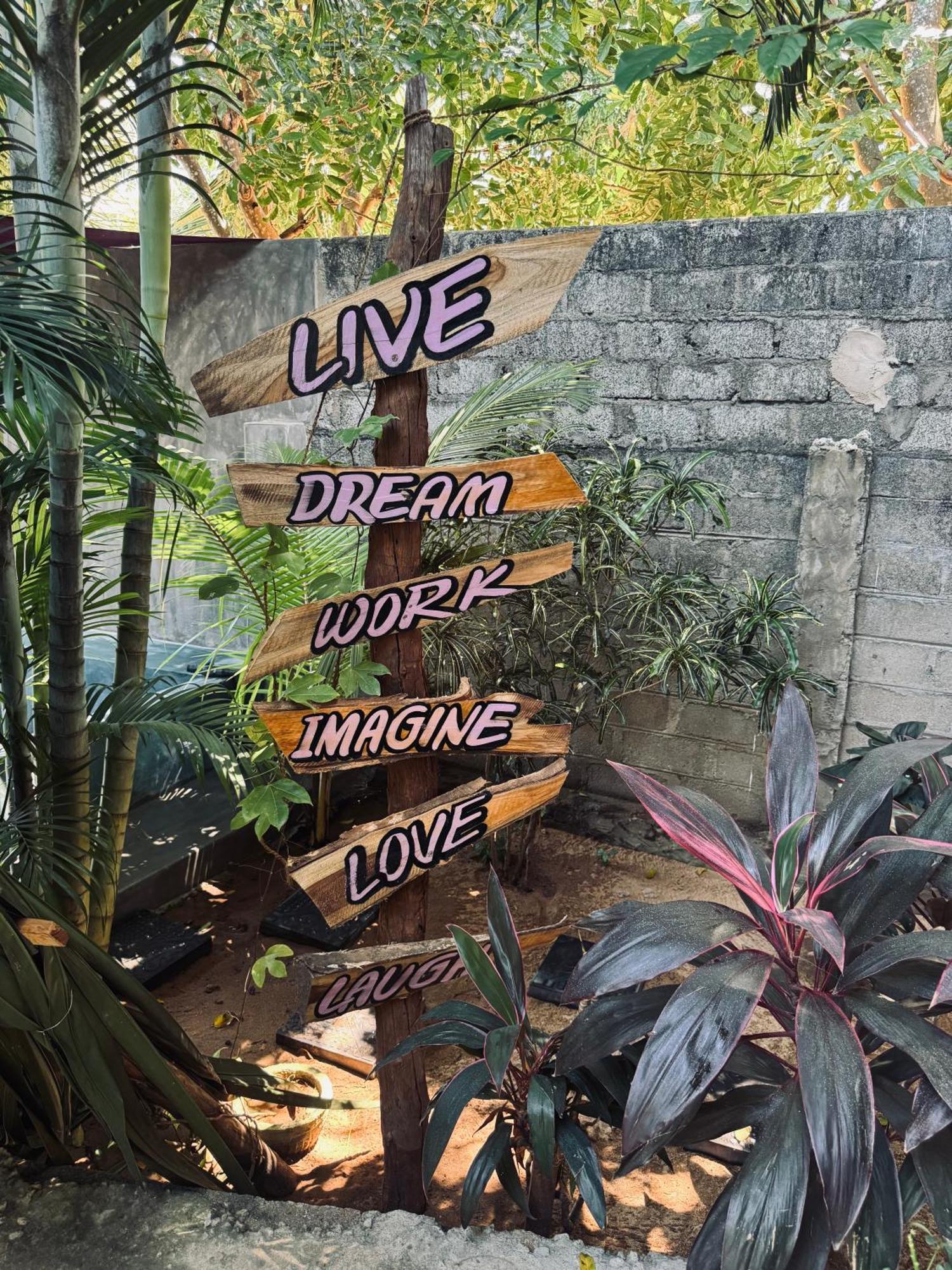 Dreamy Hostel Arugambay Arugam Kudah Eksteriør bilde
